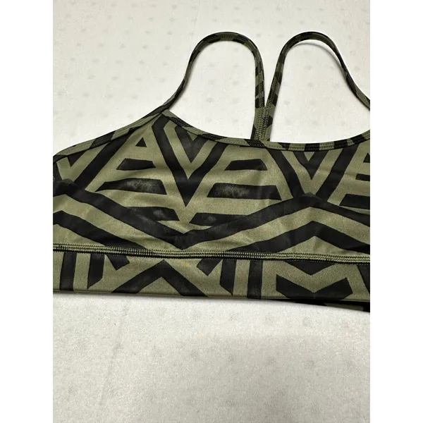 Lululemon Energy Bra 8 Green Black Geometric Print - Image 7