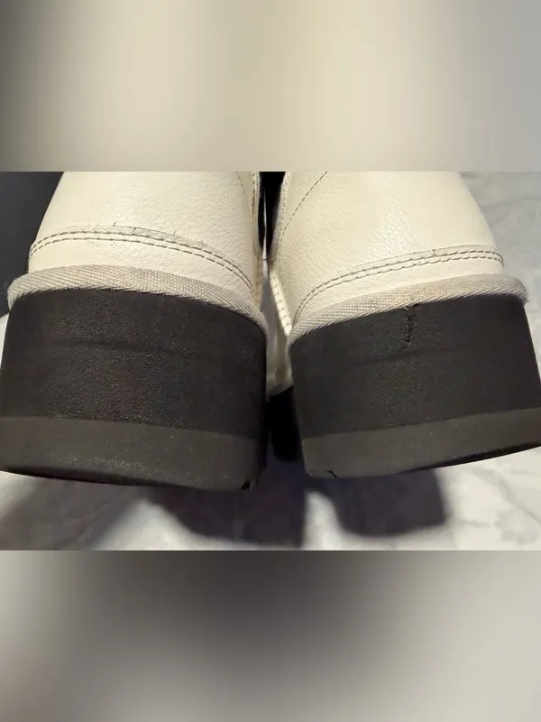 UGG White Leather Platform Chelsea Boots with Black Elastic size 8 - Image 11