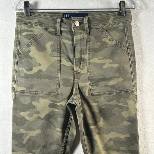 GAP Denim High Rise Universal Legging Camo Print‎ Size 6 28R - Image 2