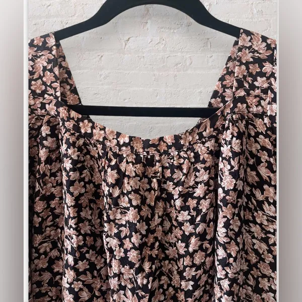 Aletta Flowy Babydoll Dress Sz Med Mini Black Floral Puff Short Sleeve NWT - Image 5