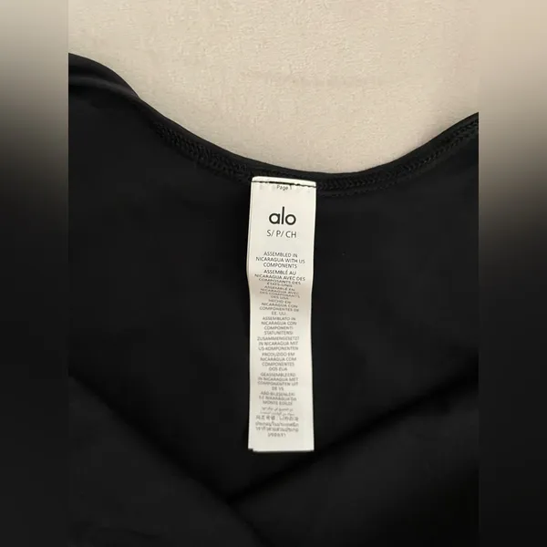 Alo Yoga NWT Softsculpt Precision Tank Top in Black Size S - Image 8