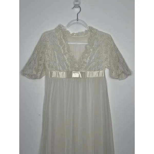 American Vintage 1970s Ivory Lace Chiffon Bridal Robe Gown Unbranded Small P - Image 15