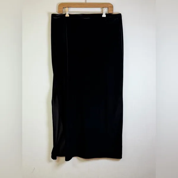 Ronni Nicole Women’s Black Velvet Maxi Skirt Y2K Goth Minimalist Stretch Sz L - Image 3