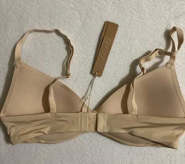 SKIMS Wireless Push Up Bra 32B - Image 3
