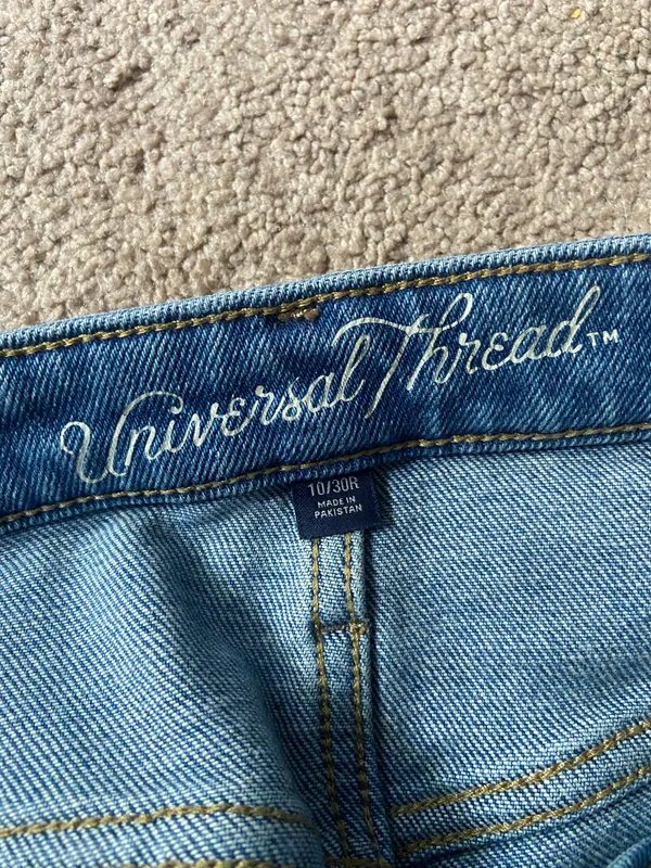 Universal Thread Jeans - Image 4
