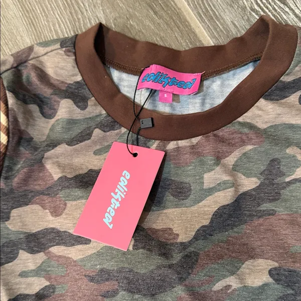**NEW**Edikted womens Camo Striped Long Sleeve Tee top size small - Image 2