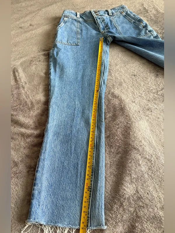 Abercrombie & Fitch A&F Mom Jeans 25R 0R Light Wash Raw Hem - Image 7