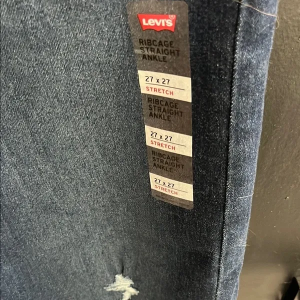 Levi's Ribcage women’s Blue Jeans - Image 7