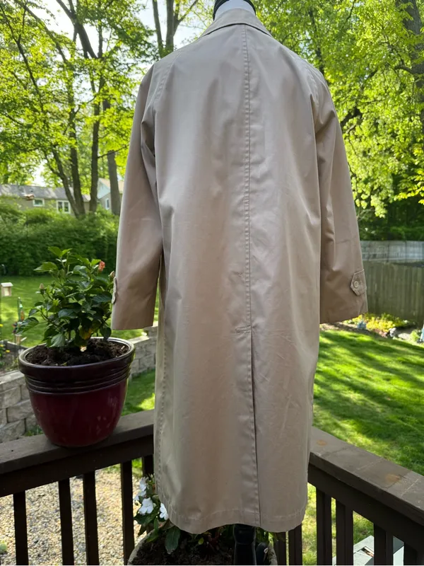London Fog Women's Trench Coat in Beige - Image 6