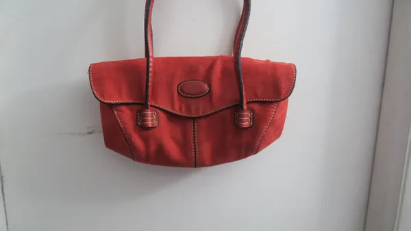 Mini flap over purse handback pocketbook velvety bag in red. - Image 2