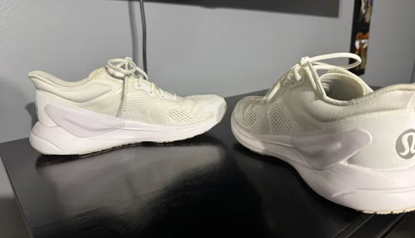 Lululemon shoes - Image 4