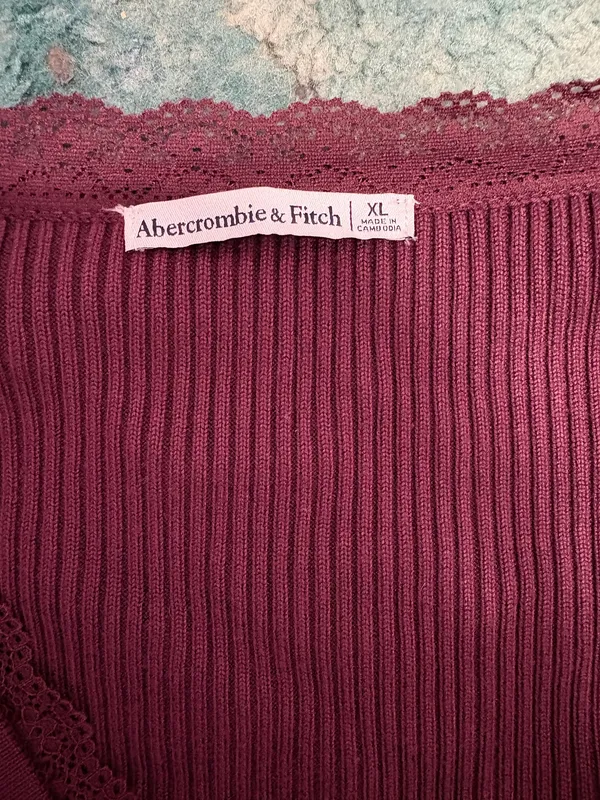 Abercrombie Top Long Sleeve - Image 3