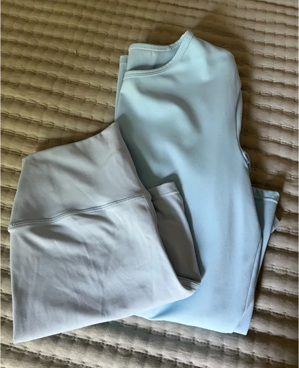 Light blue matching workout set Size L - Image 5