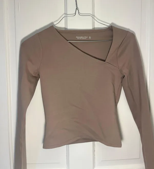Abercrombie Long Sleeve Top - Image 3
