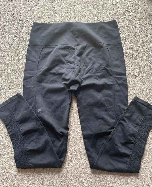 Fabletics Eco Sync High-Waisted Leggings Seamless 7/8 Medium - Image 2