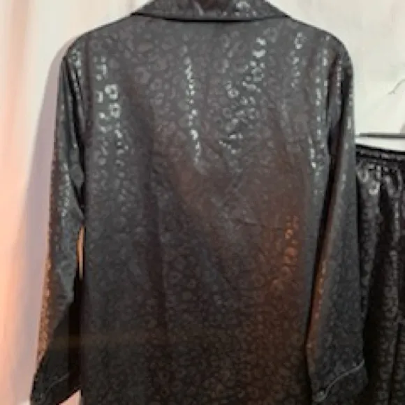 Cabernet black, leopard print pajama set, size small Black - Image 4