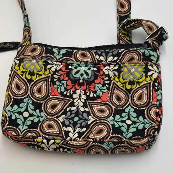 Vera Bradley Sierra On The Go Crossbody Bag Quilted Paisley Floral Black - Image 4