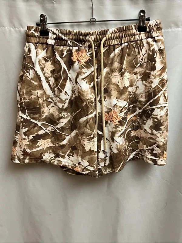 BTFBM Women’s Medium Brown Woodland Camo Sweat Shorts Drawstring NWT Pockets - Image 2