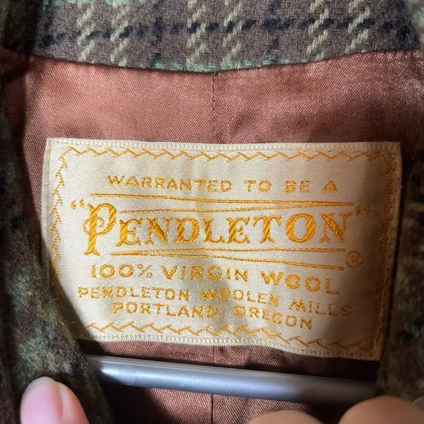 ‎Vintage Pendleton 100% Wool plaid coat - Image 7