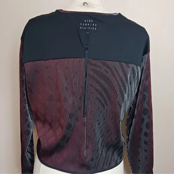 NWOT|Nike‎ Run Division Midlayer Long Sleeve Top C28 - Image 9