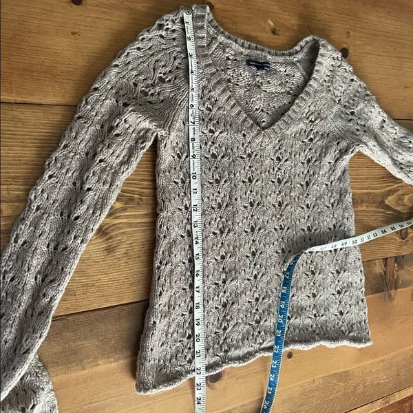 American Eagle Tan V Neck Sweater Open Knit Size Small - Image 6