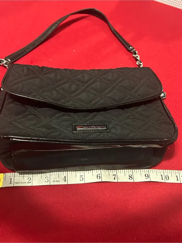 Vera Bradley Quilted Black Shoulder Bag with Patent Trim NEW - Image 3