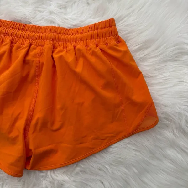 Lululemon Hotty Hot Low Rise Lined Short 2.5" Lit Orange Size 8 - Image 9