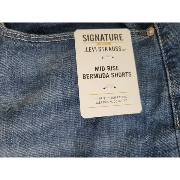 Levis Mid Rise Bermuda Shorts NEW Size 26 Plus Size Denim Stretch Shorts - Image 7