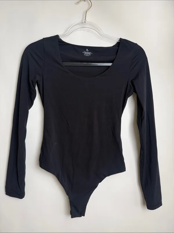 PUMIEY Black Scoop Neck Long Sleeve Bodysuit Smoke Cloud Collection Size Medium - Image 2