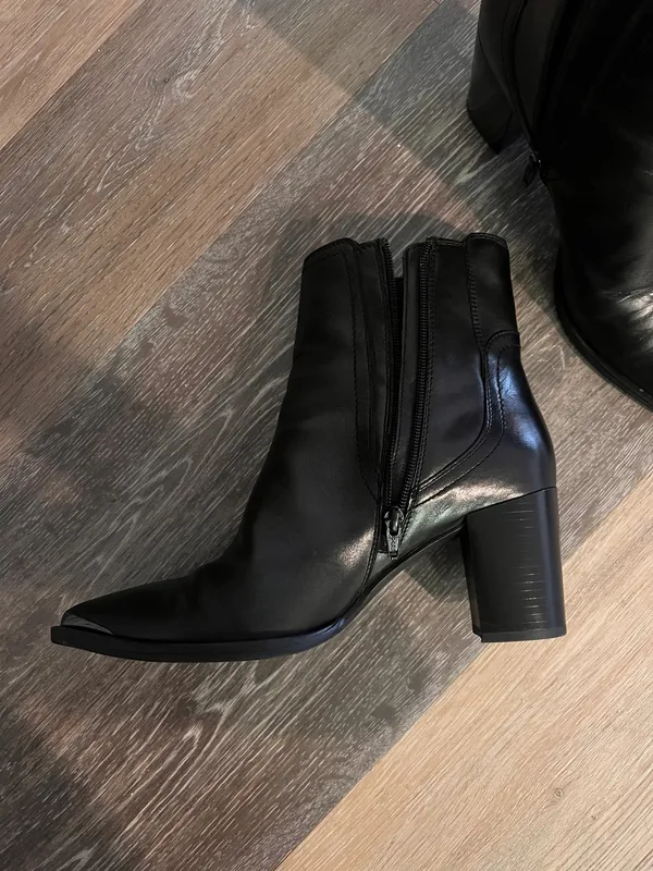 Black Heeled Booties Size 9.5 - Image 4