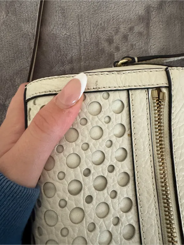 Kate Spade Cream Crossbody Bag with Bubble Textured Front - Image 6