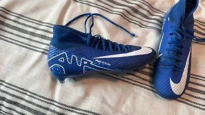 Nike Soccer Cleats - Image 2
