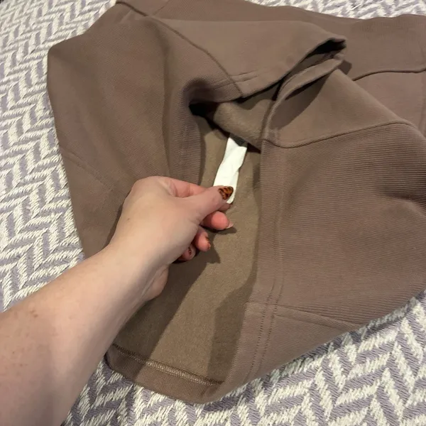 Lululemon Scuba HR Mini Skirt Taupe Brown Cotton Fleece LW8ALSS Size M NEW - Image 5
