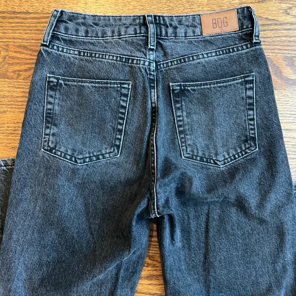 BDG Mom Jeans in black - Image 2