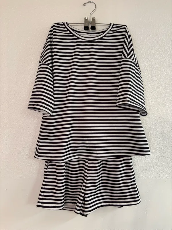 Amazon Black and White Striped Set - Image 2