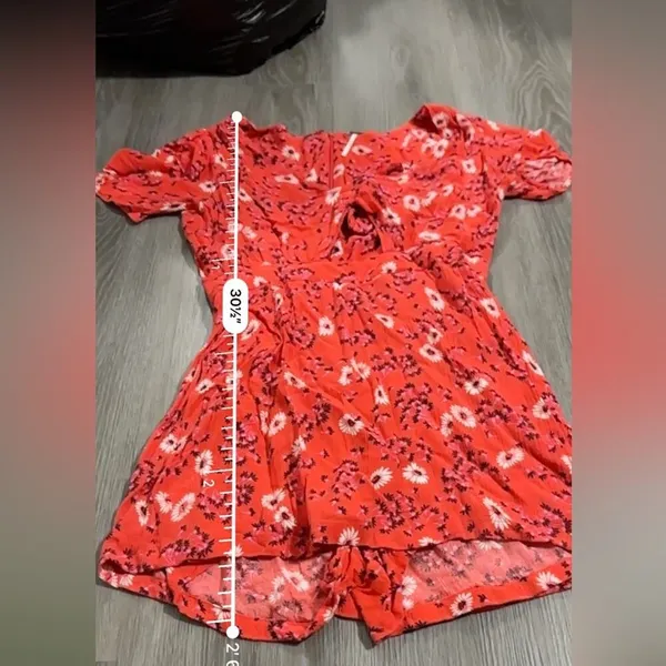 Free People Jinx Red & White Floral Print Cut Out Tie Front‎ Romper Dress Size 4 - Image 11