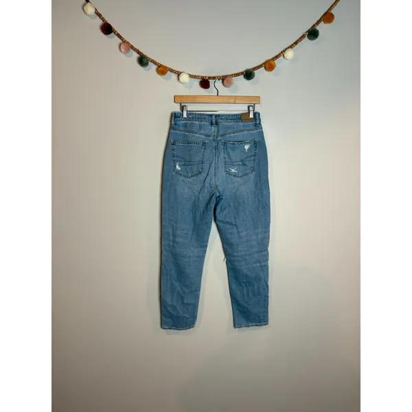 American Eagle distressed Mom jeans - Image 2