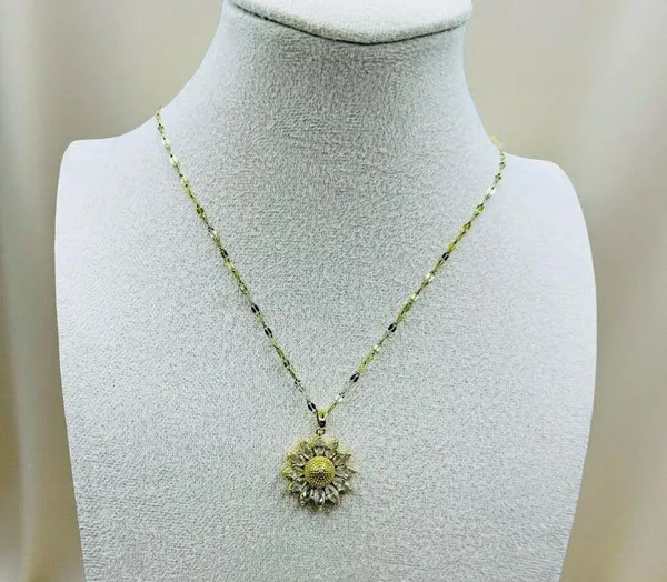 Sunflower Necklace 18K Golden Plated Stainless Steel - Image 4
