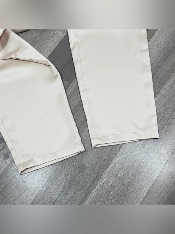 Bailey 44 Satin Cargo Pants Trousers Cream Medium High Waist Ankle Tapered - Image 5