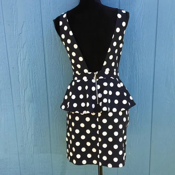 H&M Divided Polka Dot Sleeveless Dress Ruffle 8 v6x - Image 4