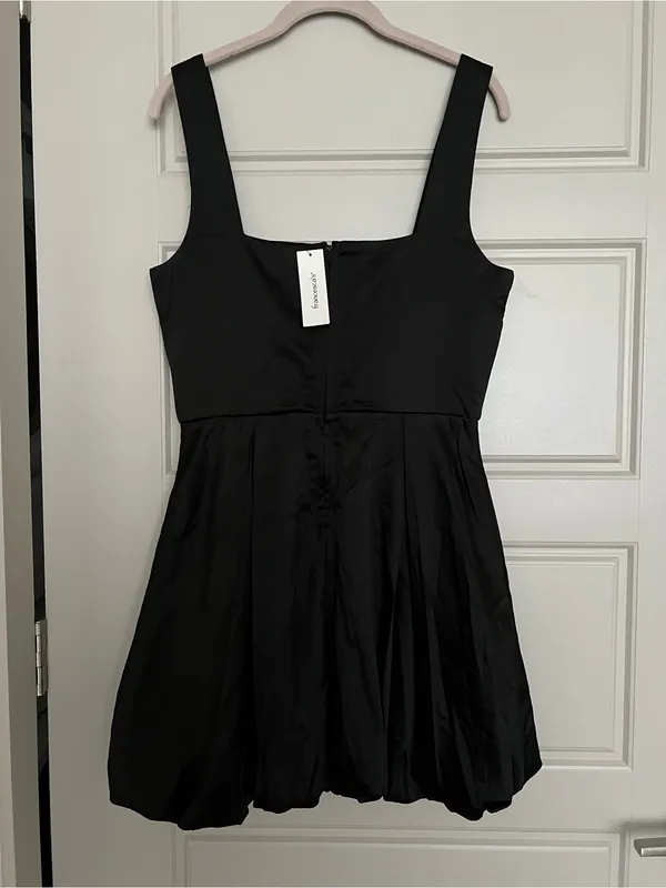 Francesca's NWT Emily Square Neck Bubble Hem Mini Dress - Black - Size M - Image 3