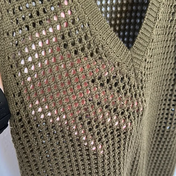 Anthropologie Olive Mesh Knit Top Size Small - Image 6
