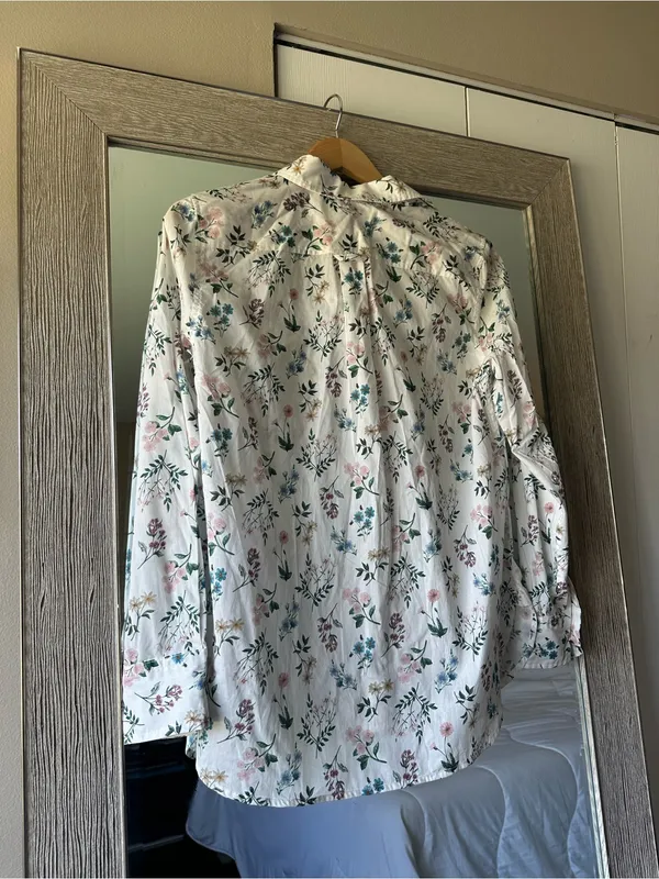 J. Crew Liberty Fabric White Floral Button Down Blouse NWT Size 2 XS - Image 2