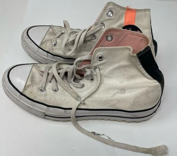 Converse women high top canvas sneakers sz 9.5 - Image 7