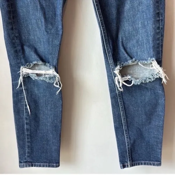 Everlane Ankle Distressed Jeans - Image 5