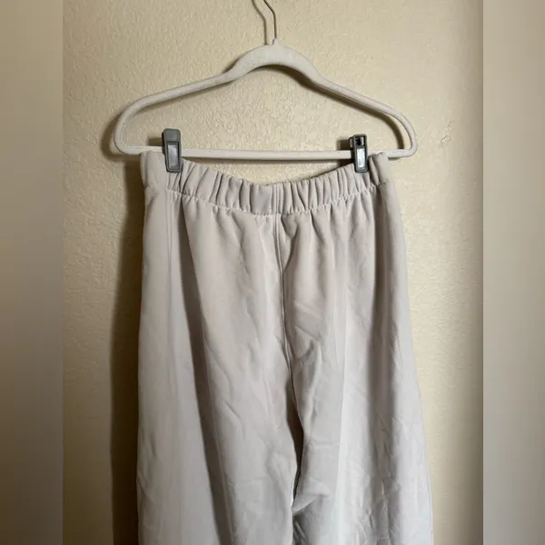 Klassy Network Oversized Joggers Sz‎ XL Stone Cream NEW - Image 3