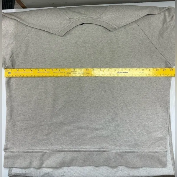 Nike Dri-Fit Hi/Low Sweatshirt - Size L - Color is a tanish/gray - Image 11