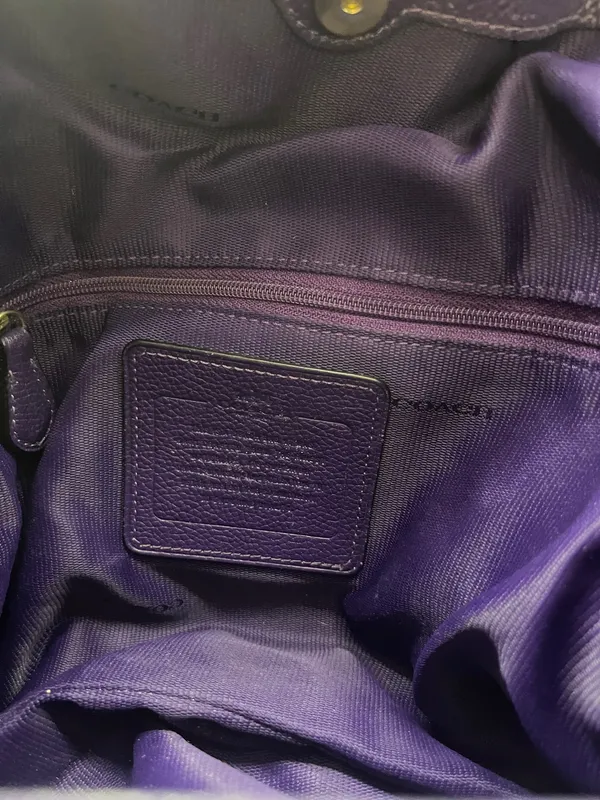 Purple Coach leather shoulder bag with gold hardware - Image 5