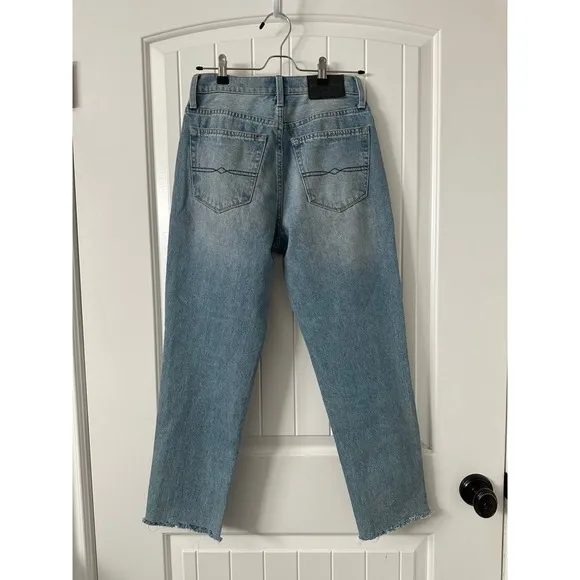 Lucky Brand High Rise Mom Blue Jeans‎ Size 26 - Image 2