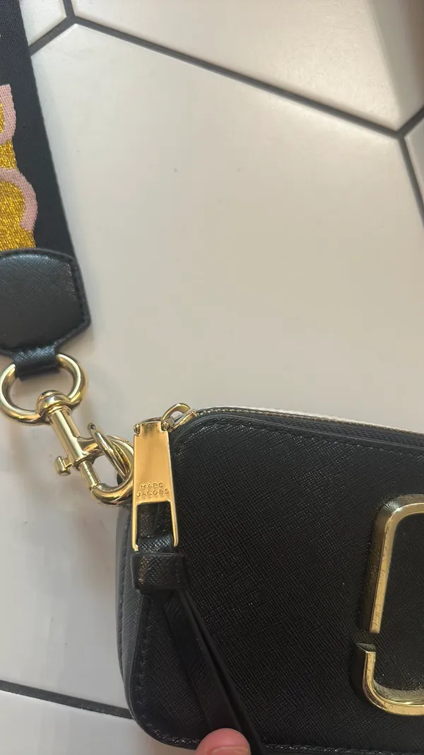 Authentic Marc Jacobs snapshot bag - Image 4